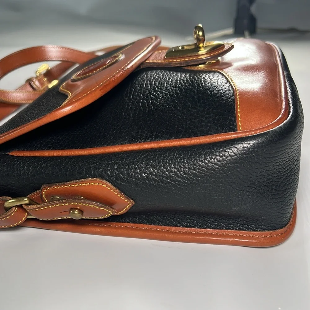 Top Carry All Weather Leather Vtg Dooney & Bourke Turnlock